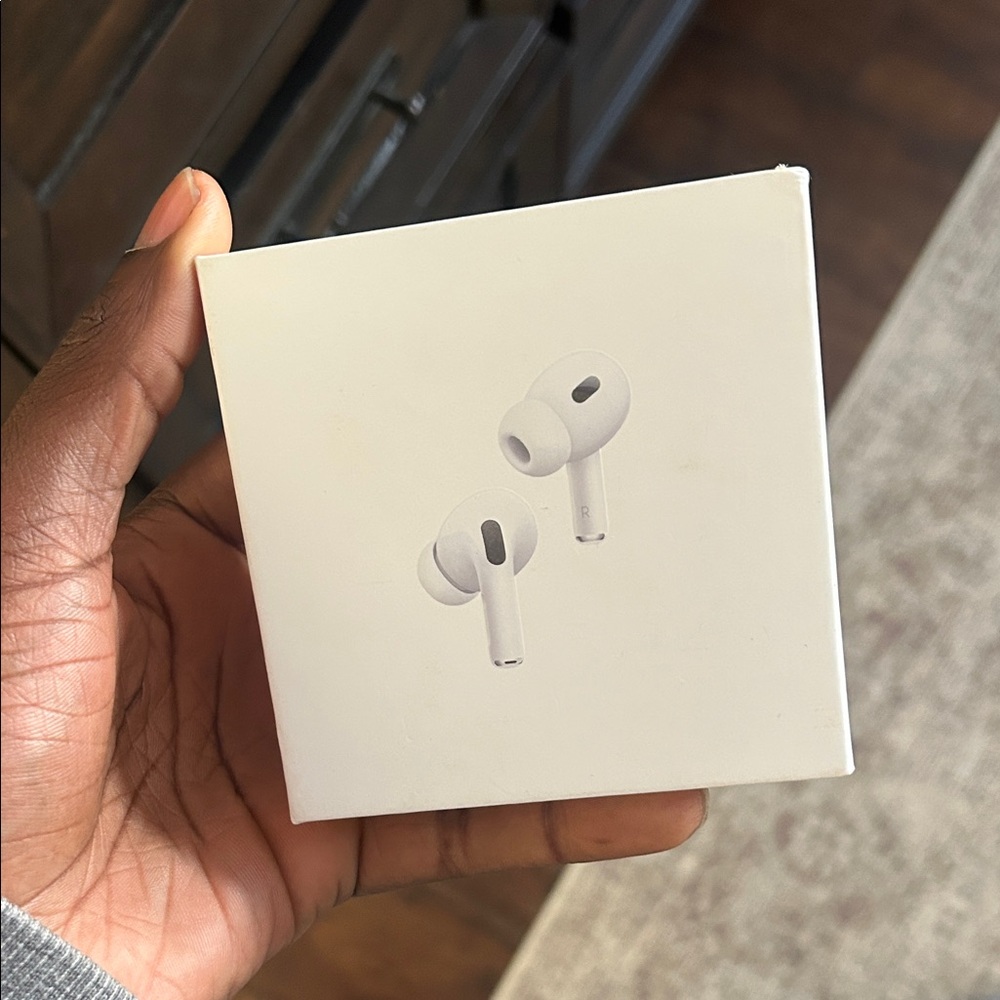 Apple AirPods Pro in White